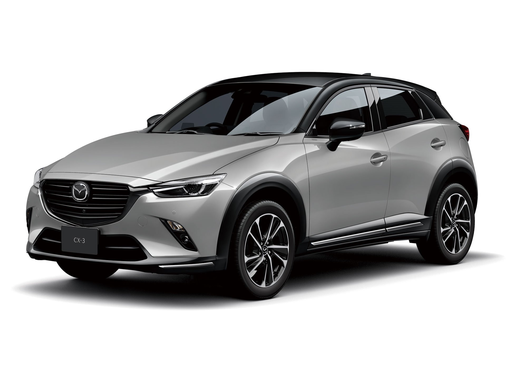 Современный кроссовер на городской улице