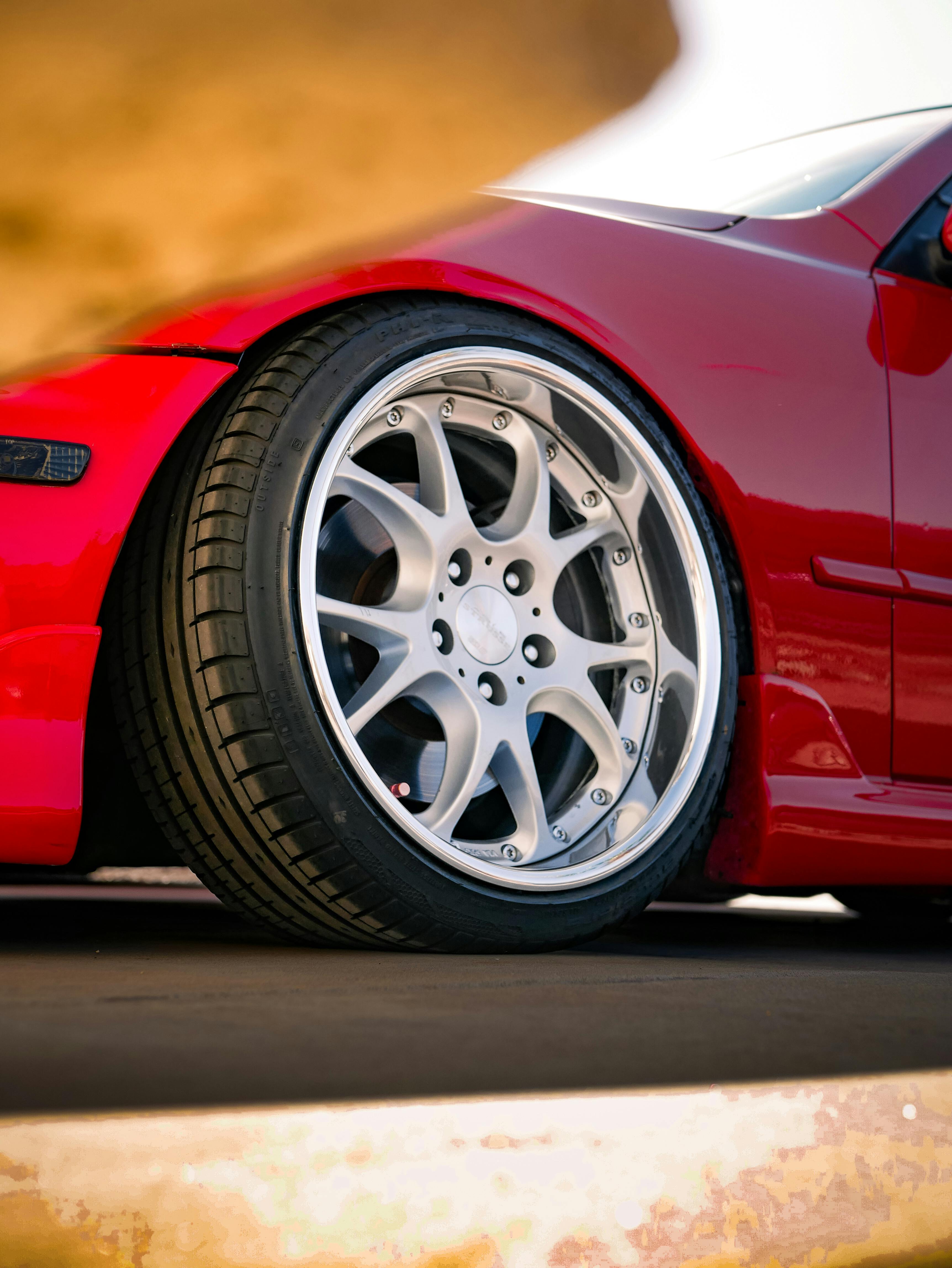 Автомобільна шина крупним планом