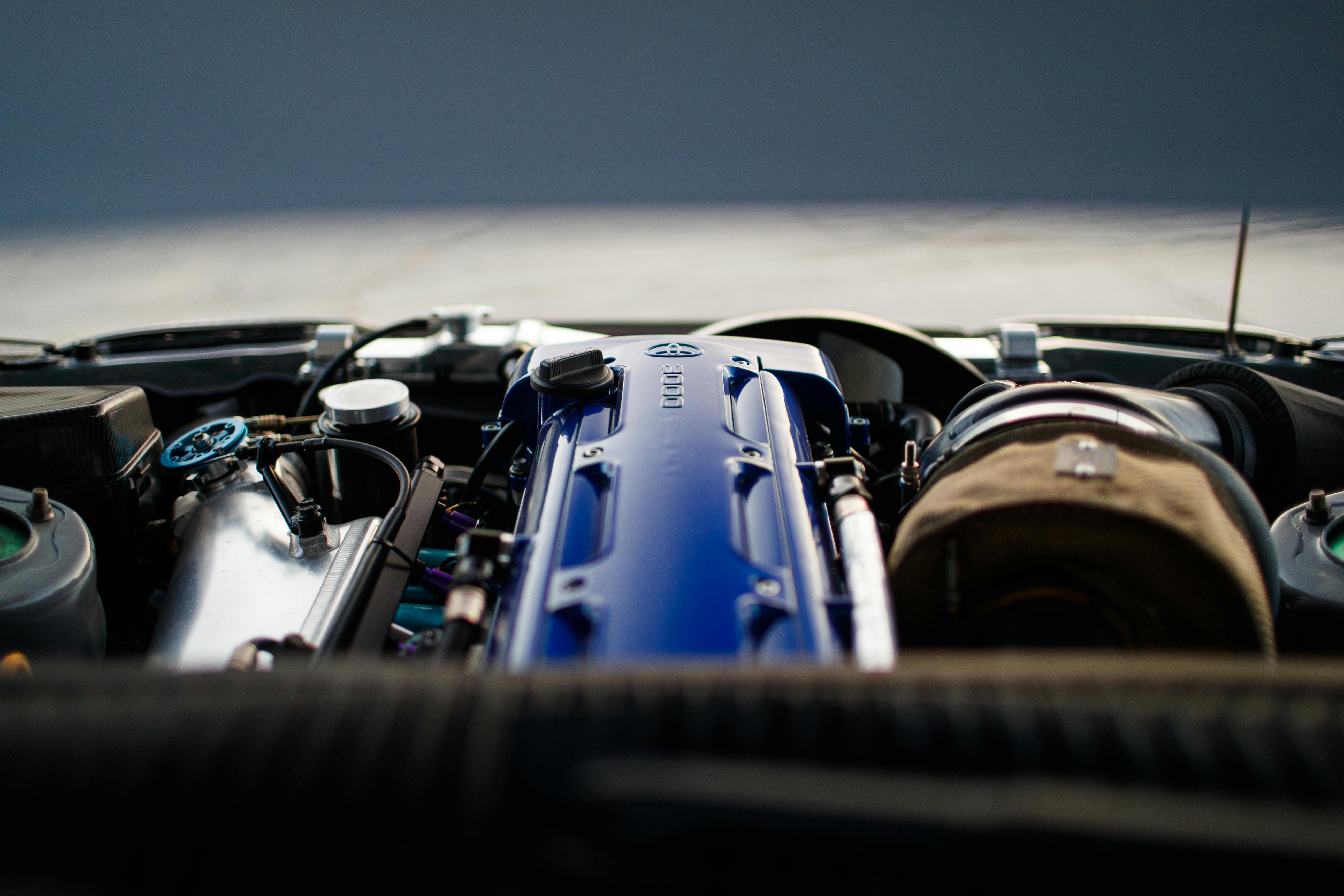 Prim-plan al unui motor auto