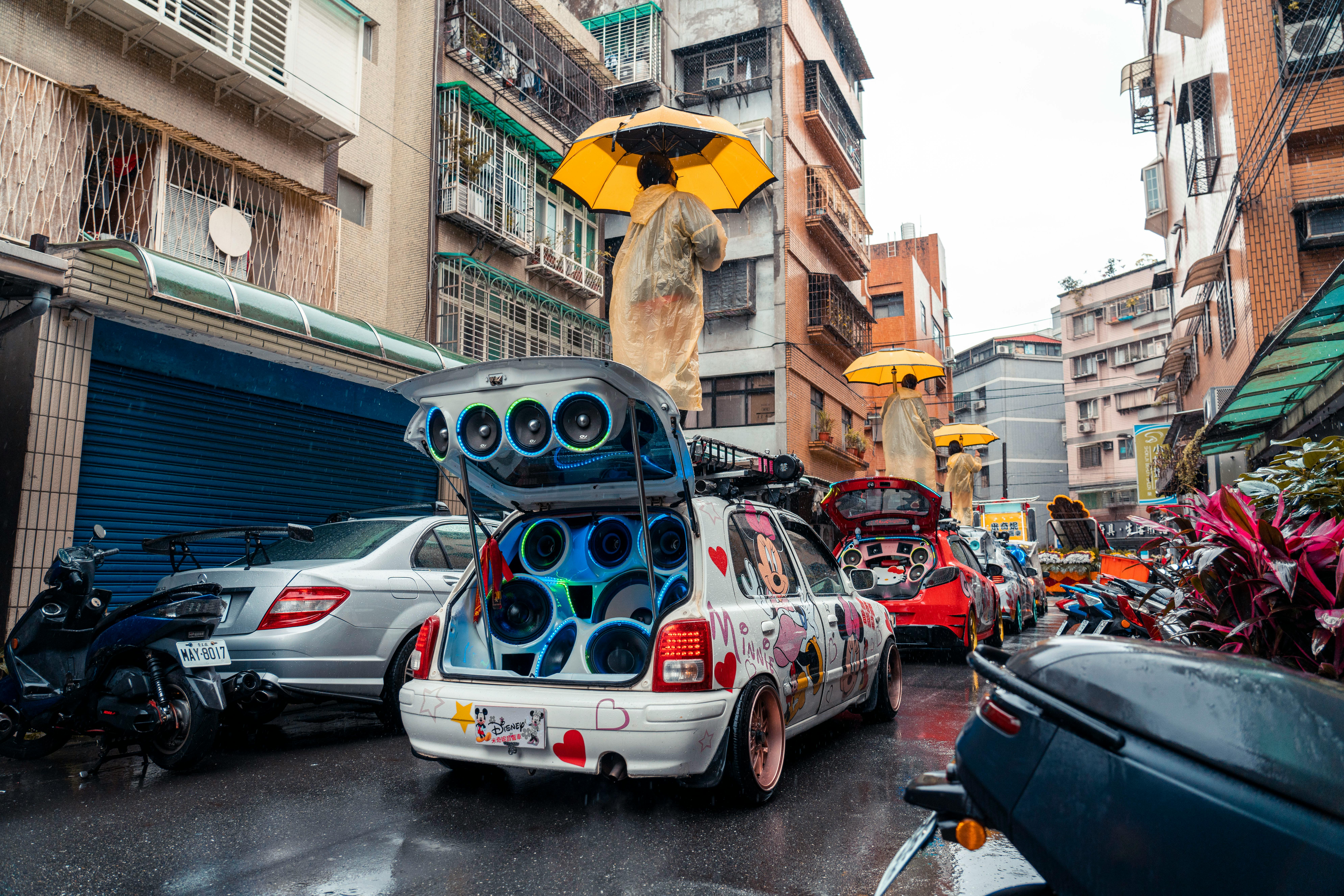 Player auto modern cu ecran tactil